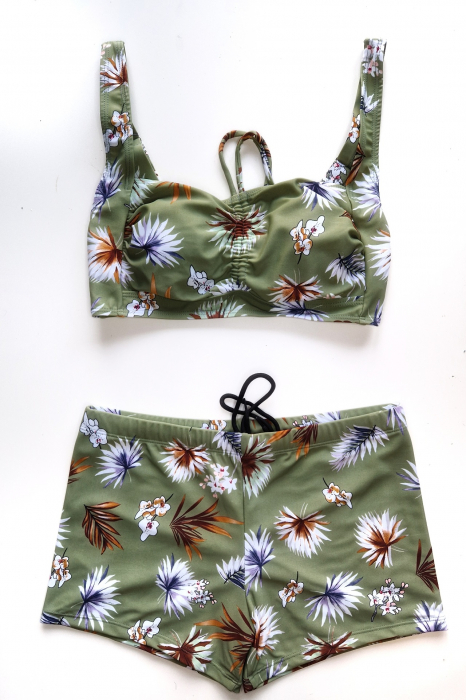 Costum de baie marime mare, cu slipi tip pantaloni scurti, sutien bustiera, verde, Amira, embody.ro [2]