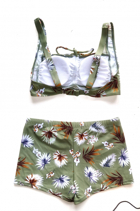 Costum de baie marime mare, cu slipi tip pantaloni scurti, sutien bustiera, verde, Amira, embody.ro [3]