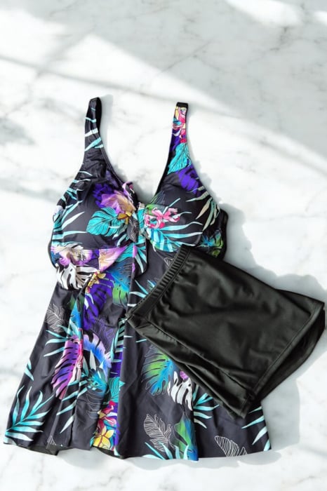 Costum de baie marime mare tip tankini, doua piese, fusta si pantaloni scurti, floral, albastru, embody.ro [2]