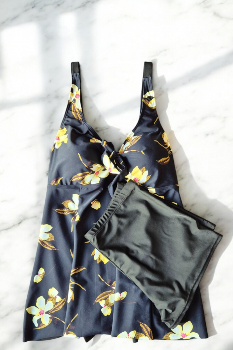 Costum de baie marime mare tip tankini, doua piese, fusta si pantaloni scurti, floral, embody.ro [2]