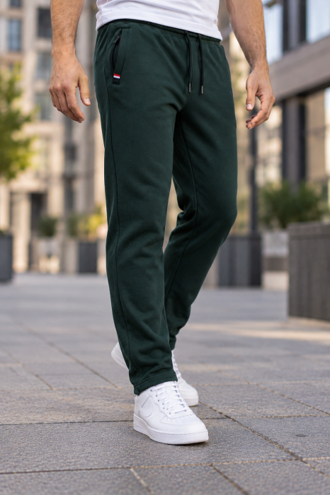 Pantaloni trening barbati, croiala dreapta, talie elastica cu snur si buzunare, verde inchis [5]
