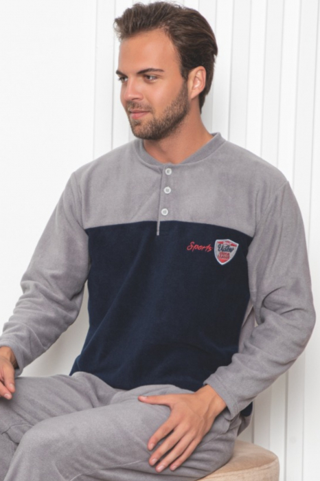 Pijama barbat, material soft polar moale si calduros, cu maneci si pantaloni lungi, gri deschis [3]