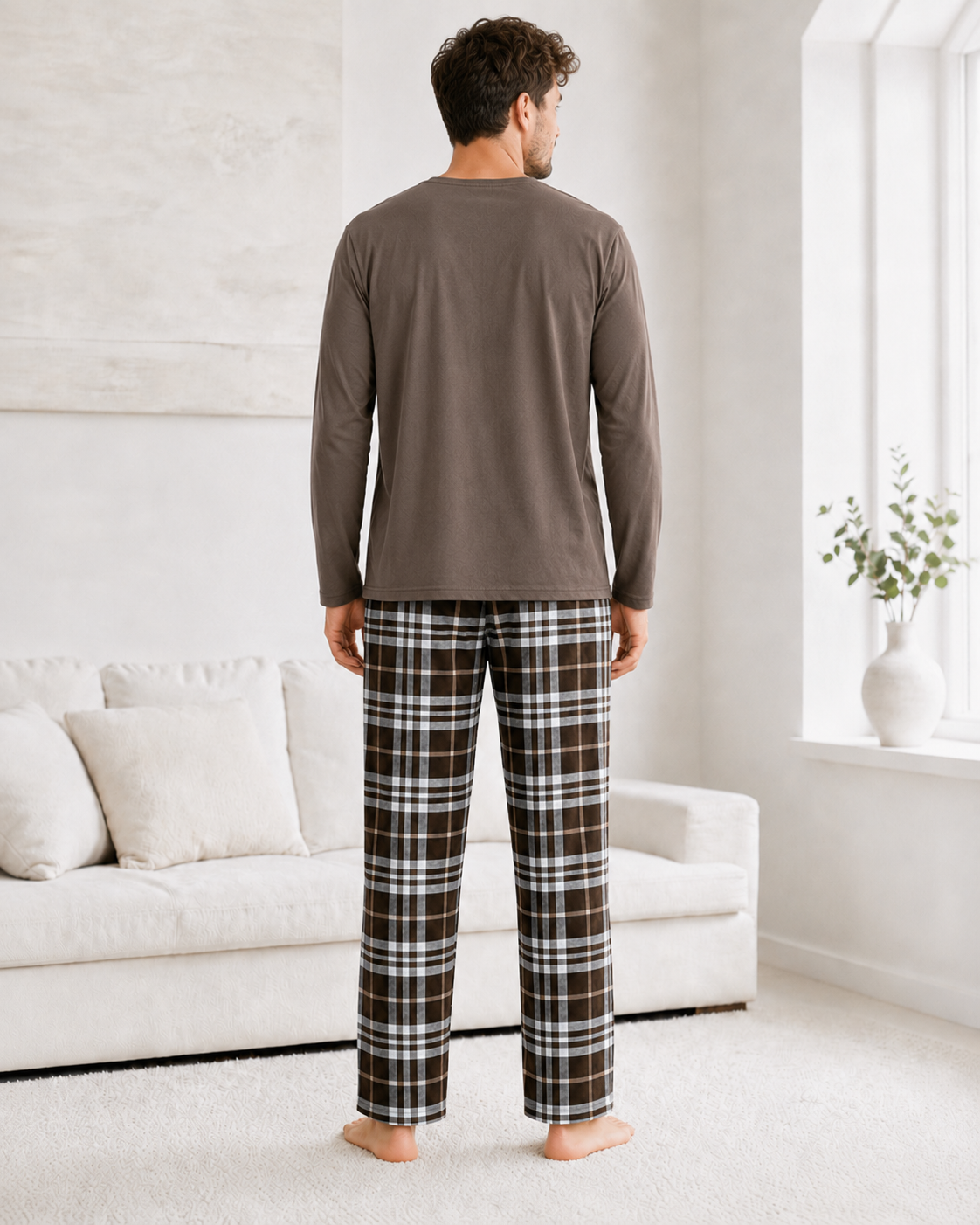 Pijama barbati lunga maro cu ursulet Relax si pantaloni in carouri - set 2 piese [2]