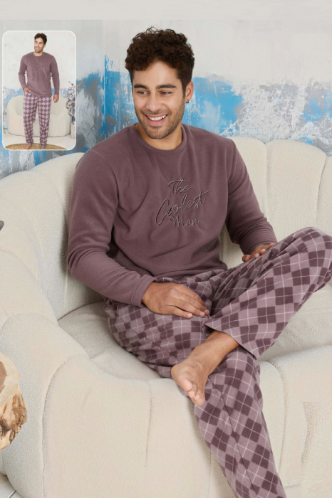 Pijama barbati cocolino, material pufos si calduros, embody.ro [2]