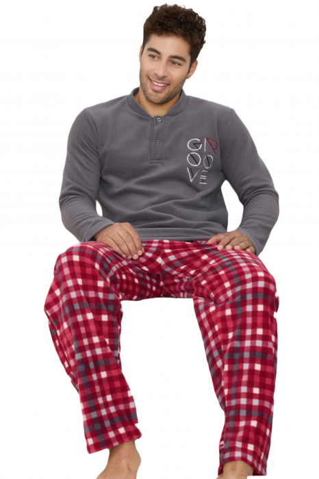 Pijama barbati cocolino, material pufos si calduros, embody.ro [4]