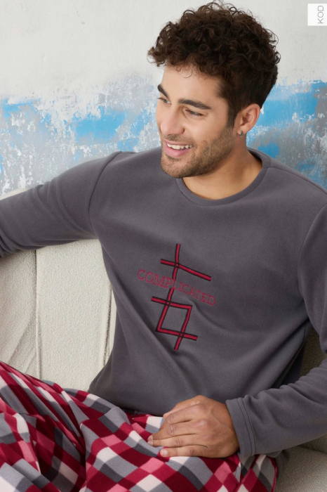 Pijama barbati cocolino, material pufos si calduros, embody.ro [3]