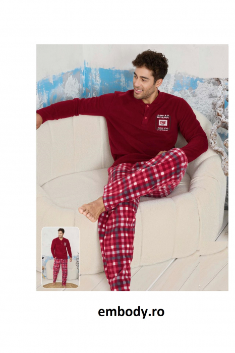 Pijama barbati cocolino, material pufos si calduros, embody.ro [4]