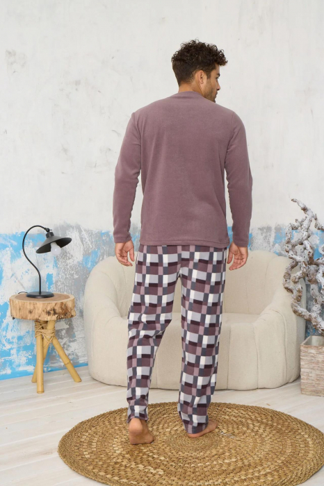 Pijama barbati cocolino, material pufos si calduros, embody.ro [2]
