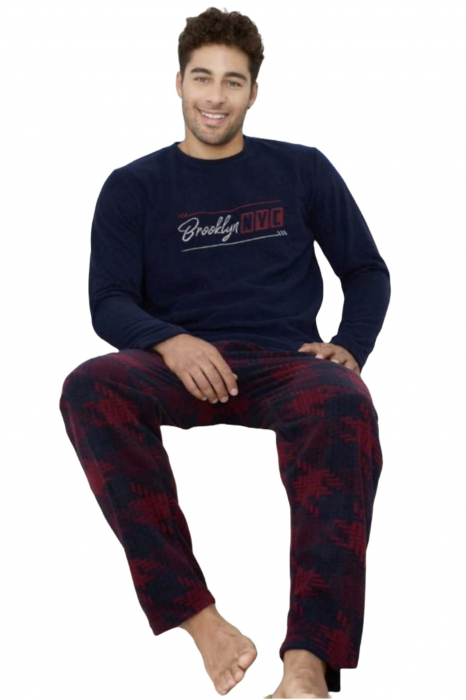 Pijama barbati cocolino, material pufos si calduros, embody.ro [4]