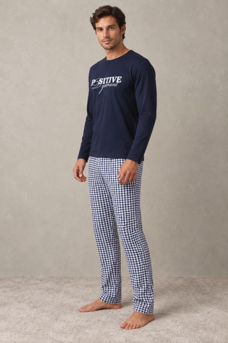 Pijama barbati din bumbac cu bluza bleumarin si pantaloni in carouri, maneca lunga [4]