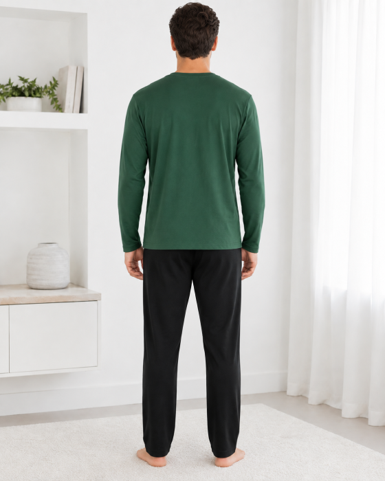 Pijama barbati verde inchis cu pantaloni negri, bluza cu maneca lunga si imprimeu Chess Club [6]