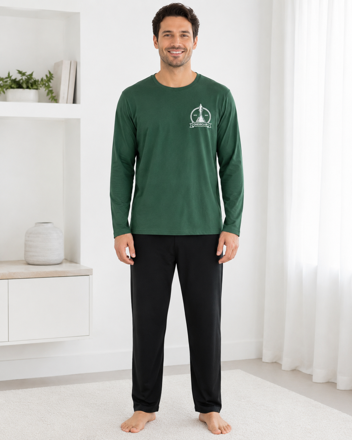 Pijama barbati verde inchis cu pantaloni negri, bluza cu maneca lunga si imprimeu Chess Club [4]