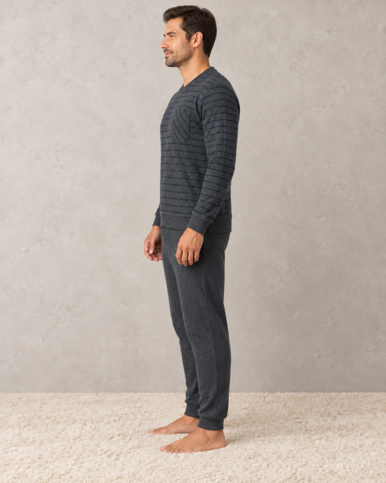 Pijama Barbati Vatuita Groasa de Iarna, Calduroasa, Bluza cu Dungi si Pantaloni Gri [4]