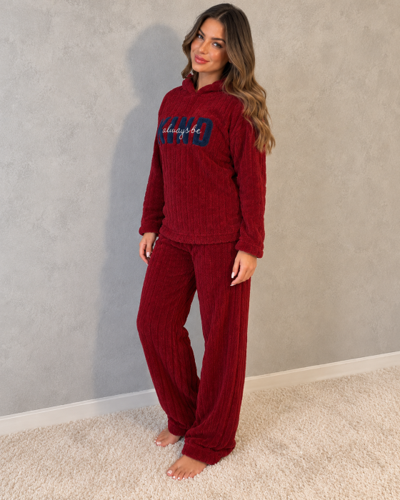 Pijama Dama Polar Pufoasa si Calduroasa, cu Gluga, Model KIND, Bordo 7017 [2]