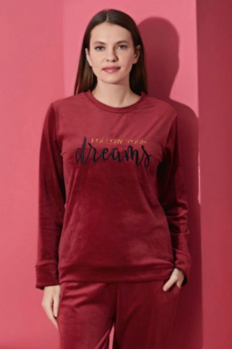 Pijama dama catifea, material moale si delicat, imprimeu Dreams, visiniu embody.ro [3]