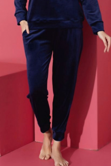 Pijama dama catifea, material moale si delicat, imprimeu Dreams, bleumarin embody.ro [2]