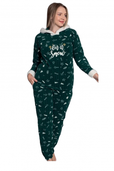 Pijama dama cocolino, pufoasa si calduroasa, imprimeu Craciun let it snow, verde embody.ro [4]