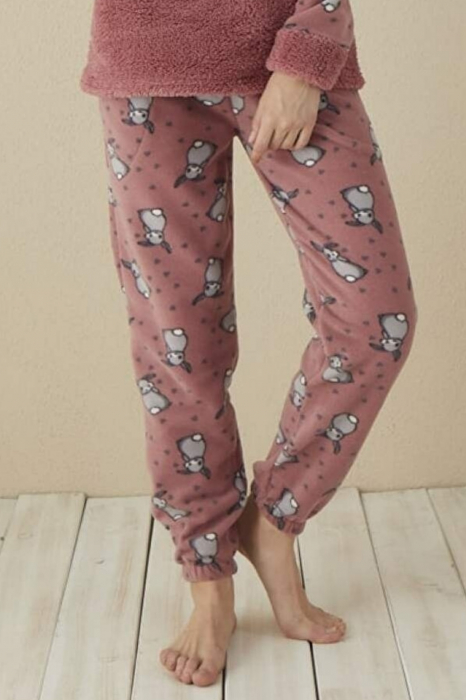 Pijama dama cocolino, pufoasa si calduroasa, imprimeu iepurasi, maro [3]