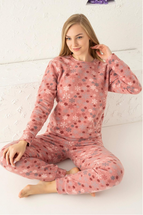 Pijama dama cocolino soft polar, pufoasa, imprimeu Craciun fulgi nea, corai [2]