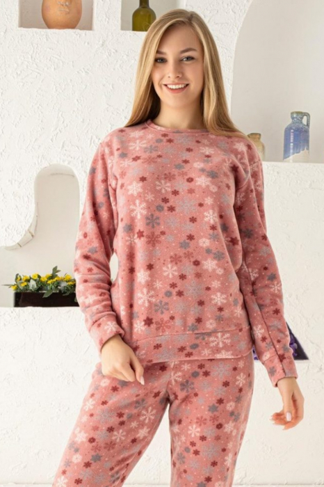Pijama dama cocolino soft polar, pufoasa, imprimeu Craciun fulgi nea, corai [3]