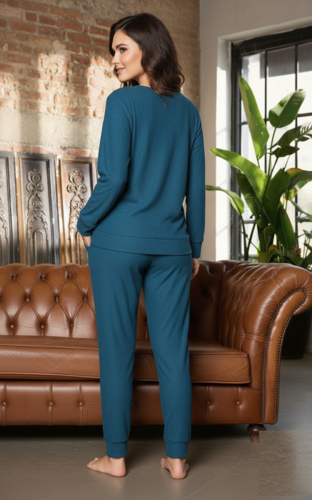 Pijama Dama Confortabila Catifea raiata turcoaz 7801 [2]