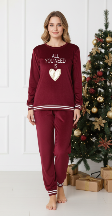 Pijama dama eleganta din catifea fina visiniu -cadou Craciun 3142 [1]