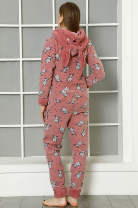 Pijama dama intreaga, tip salopeta kigurumi, pufoasa, inchidere fermoar fata-spate si gluga, iepurasi, corai [2]