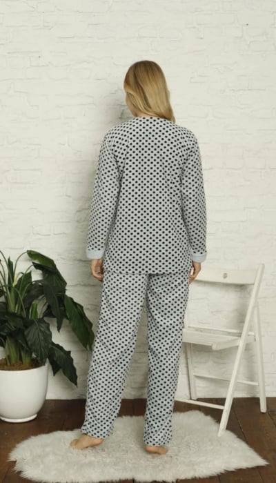 Pijama Dama Pufoasa Tip Fleece cu Panda si Buline - Model Calduros de Iarna [3]