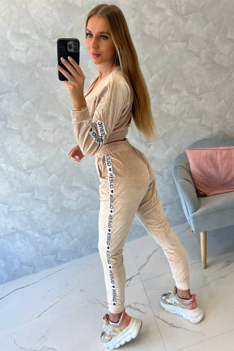 Trening dama catifea, maneci si pantaloni lungi, cu dunga laterala Queen, bej, marime S/M [2]
