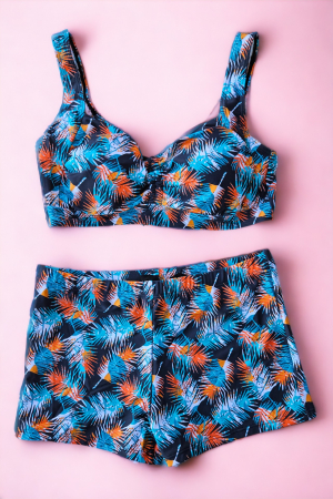 Costum de baie 2 piese, marime mare, cu slipi tip pantaloni scurti, sutien bustiera, albastru, Jolly embody.ro [1]