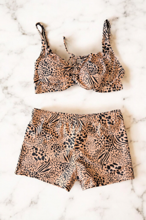 Costum de baie 2 piese, marime mare, cu slipi tip pantaloni scurti, sutien bustiera, embody.ro [1]