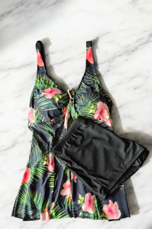 Costum de baie marime mare tip tankini, doua piese, fusta si pantaloni scurti, floral, albastru, embody.ro [1]