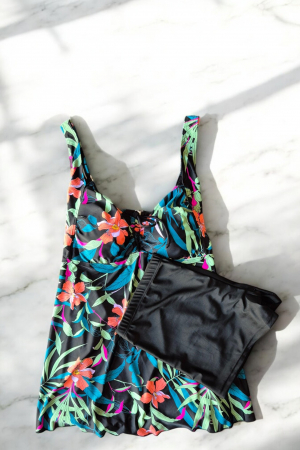 Costum de baie marime mare tip tankini, doua piese, fusta si pantaloni scurti, embody.ro [1]