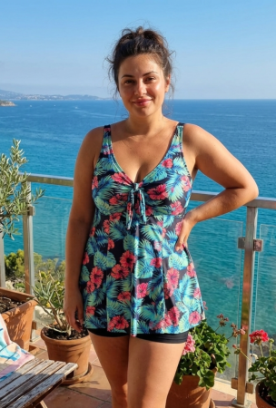Costume baie marimi mari - Costum de baie marime mare tip tankini, doua piese, fusta si pantaloni scurti, floral, embody.ro