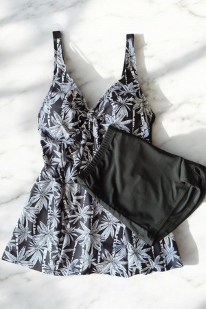 Costum de baie marime mare tip tankini, doua piese, fusta si pantaloni scurti, floral, albastru, embody.ro [1]