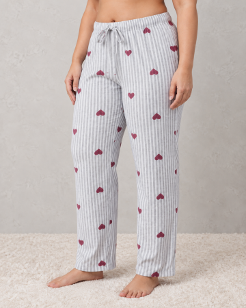 Pantaloni pijama dama - Pantaloni pijama dama marime mare din bumbac, cu dungi si inimioare, talie elastica