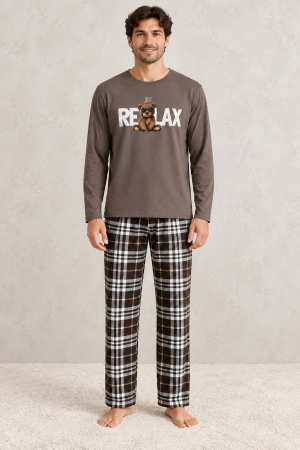Pijamale barbati bumbac - Pijama barbati lunga maro cu ursulet Relax si pantaloni in carouri - set 2 piese