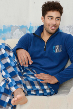 Pijama barbati cocolino, material pufos si calduros, embody.ro [1]