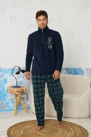 Pijama barbati cocolino, material pufos si calduros, embody.ro [0]