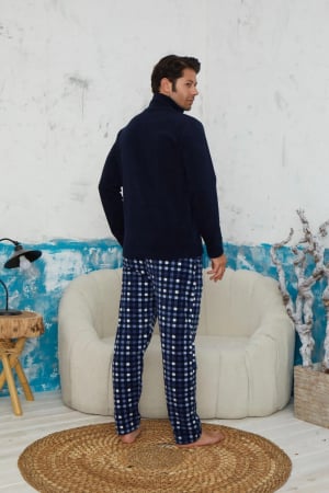 Pijama barbati cocolino, material pufos si calduros, need more sleep, bleumarin 9603, embody.ro [1]