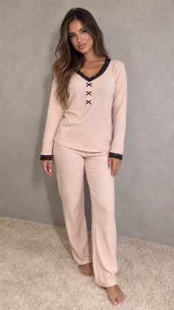 Pijamale dama - Pijama Dama Roz Pudrat cu Dantela Neagra si Pantaloni Lungi, Material Reiat, Set 2 Piese