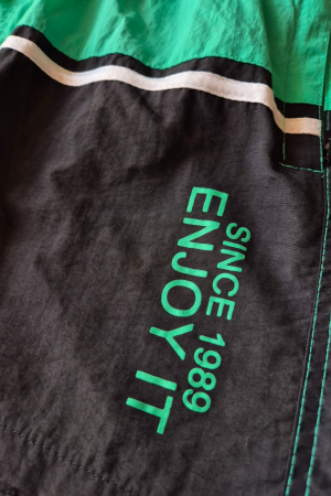 Sort de baie barbati, tip pantalon scurt, cu buzunare, material care respinge apa, verde/negru m0286 [3]