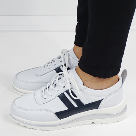 Femei - Sneakers alb cu bleumarin inchis din piele naturala B-5089 M2