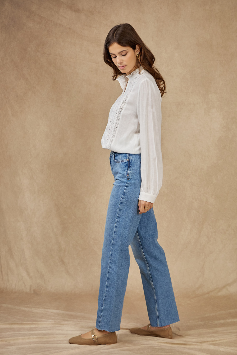 Camasa dama alba cu broderie B-ZS8007 M9 [4]