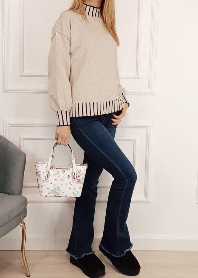 Fehér, virágmintás táska valódi bőrből 8904 131 [1]