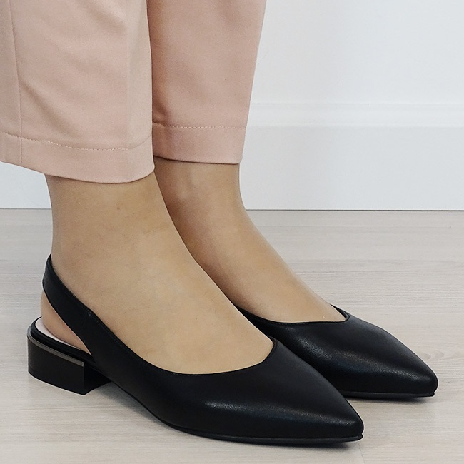 Pantofi negri decupati din piele naturala B-BY6943-1 03 [5]