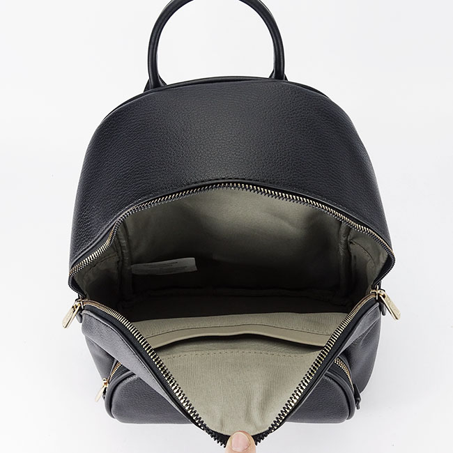 Fekete hétköznapi hátizsák CM7800 18 [6]