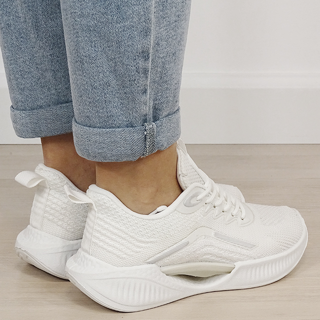 Sneakers albi cu talpa groasa tip platforma B-7560 M4 [4]