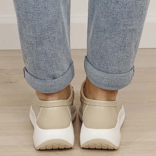 Sneakersi bej perforati din piele naturala B-5129 M4 [3]