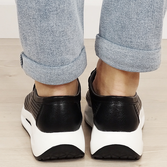 Sneakersi negri perforati din piele naturala B-5129 M4 [3]